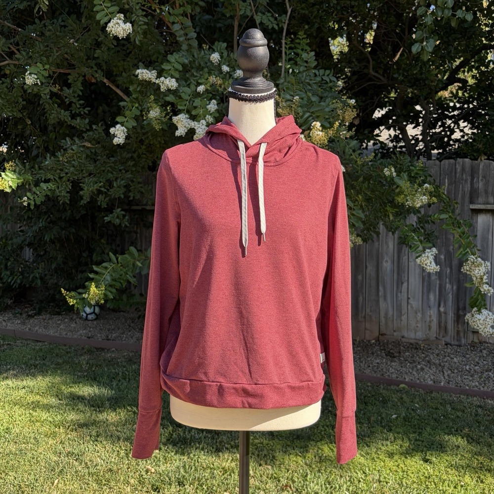 Vuori Women's Essential Halo Hoodie Size Medium Heather Red
